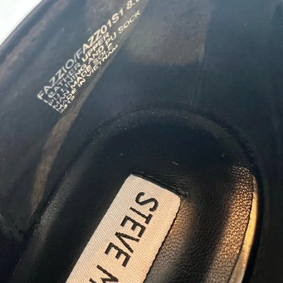 Steve Madden Black Patent Pointed-Toe Pumps with Gold Chain Accent - Picture 3 of 3